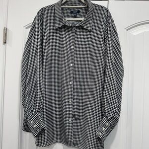 Chaps Black & White Houndstooth Button Up Blouse
